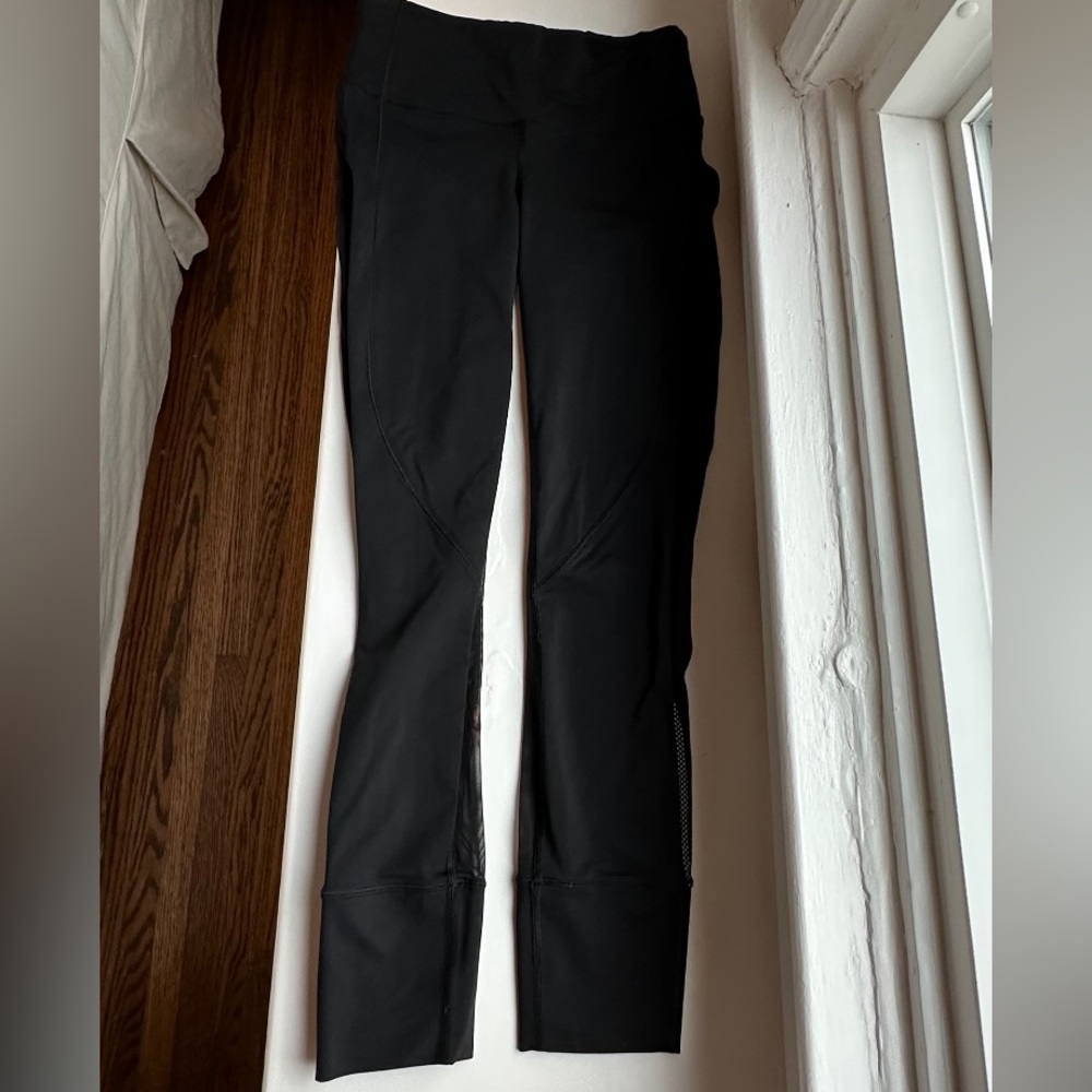 Lululemon leggings with mesh cutouts
